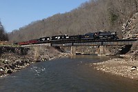 Image © BNSF ES44DC