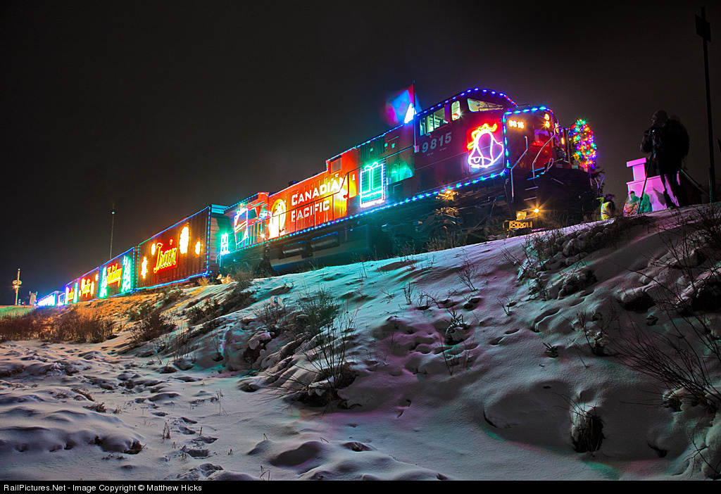 railpictures net photo cp 9815 canadian pacific railway ge ac4400cw christmas train canada