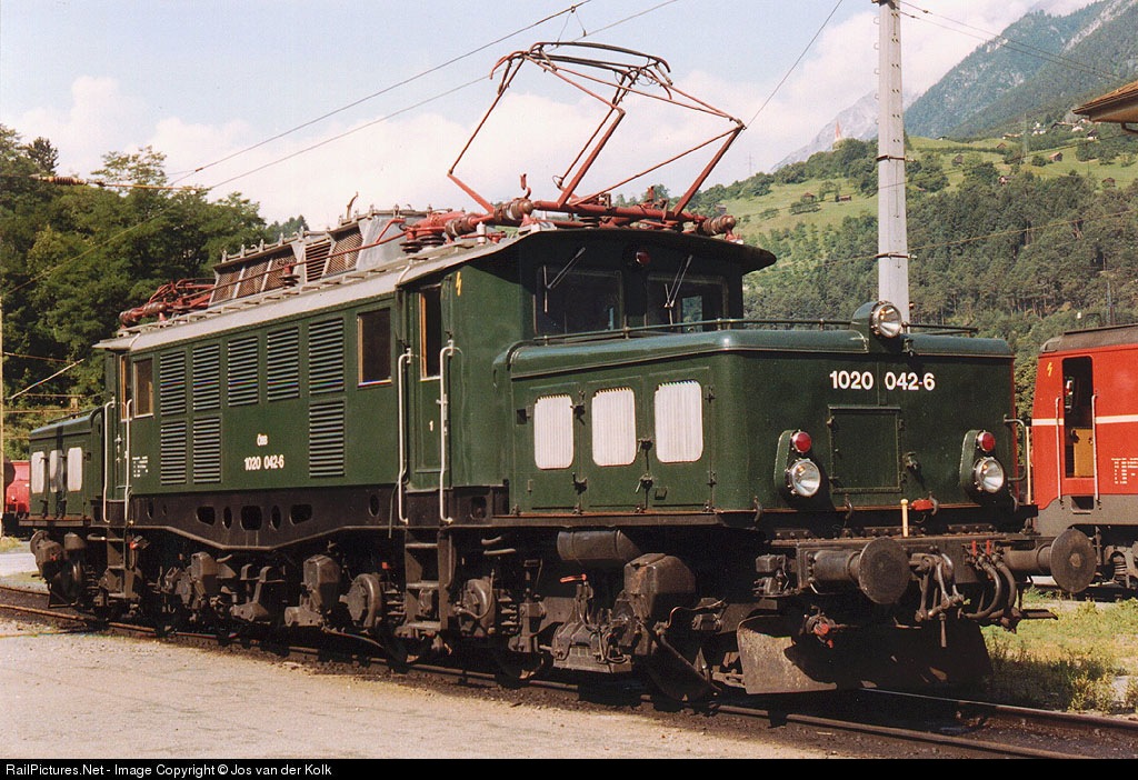 2469-1123359420-jpg