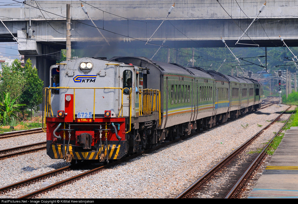 Kereta Api Tanah Melayu / Kereta api merupakan alat transportasi massal