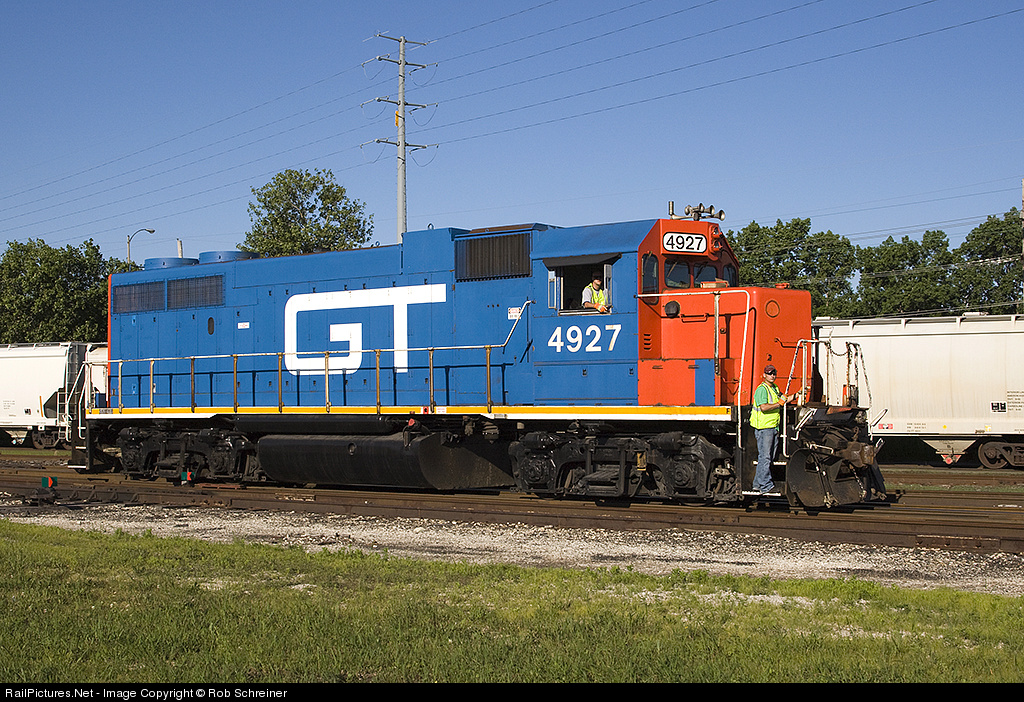 http://www.railpictures.net/images/d1/5/3/2/7532.1247766261.jpg