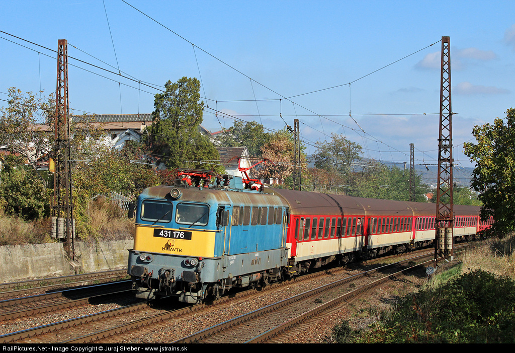 V43 Szili