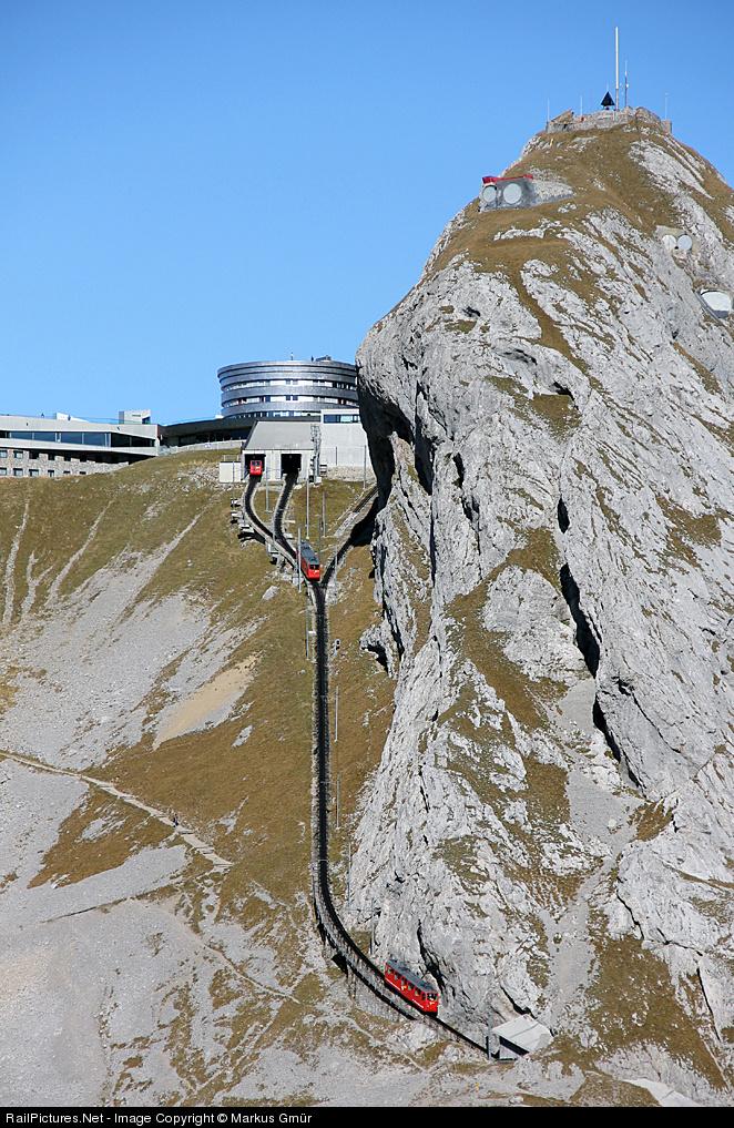 Tren cremallera Pilatus railway Alpnachstad Suiza Pilatus cogwheel train railway Alpnachstad Switzerland