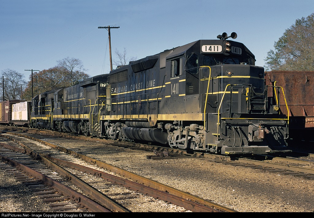 Seaboard+Coast+Line ... location date of photo seaboard coast line more emd gp35 more unknown