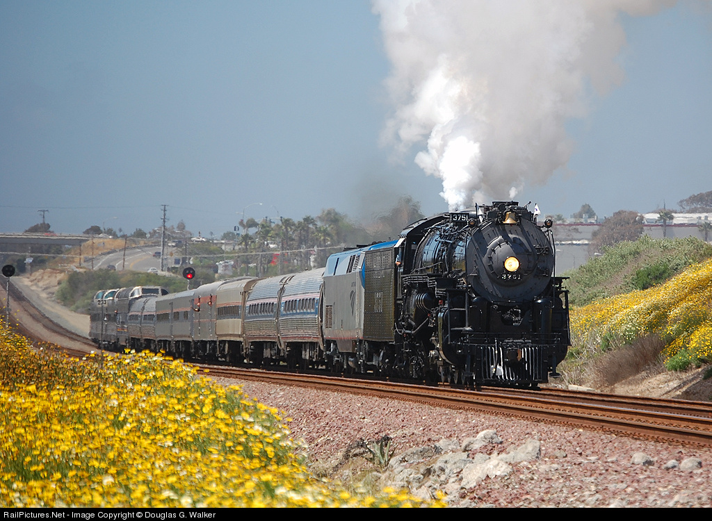 Ooo oooo oooo I know what Kato can do next with leftover California Zephyr 