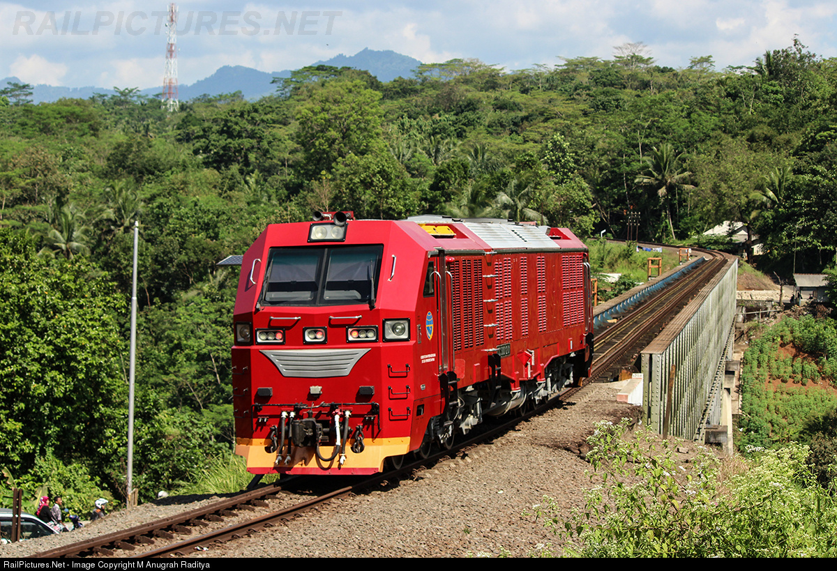 kereta api dinosaur