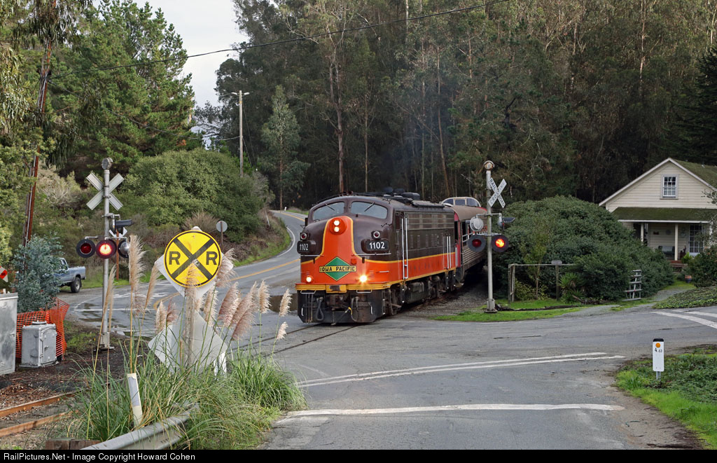 8418 1418146919 jpg train to christmas town santa cruz