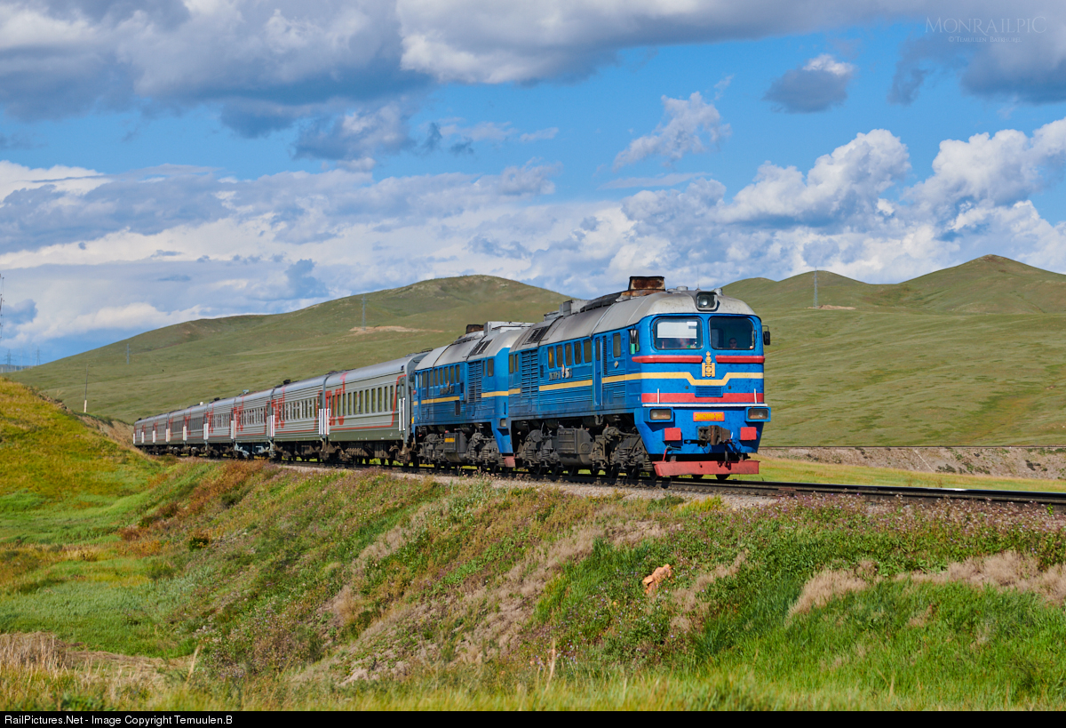 http://www.railpictures.net/showimage.php?id=669954&key=6952302