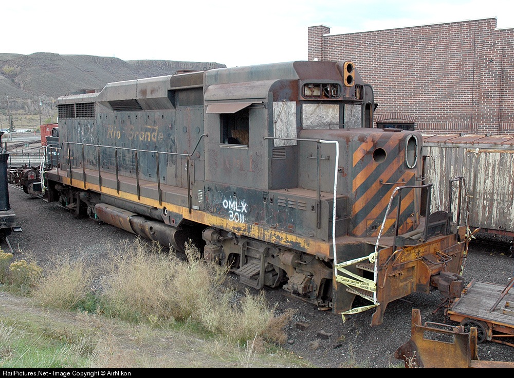 http://www.railpictures.net/showimage.php?id=84206&key=1106639