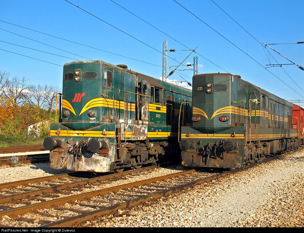 RailPictures.Net Photo: 661-129 and 661-033 ZS - Zeleznice Srbije ZS 661 at  Belgrade, Serbia and Montenegro by Dulevoz