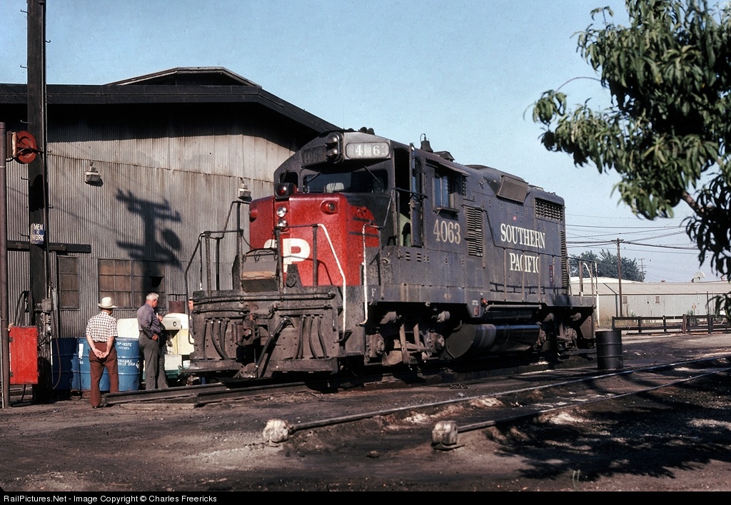 RailPictures.Net Photo: SP 4063 Southern Pacific Railroad EMD GP20 