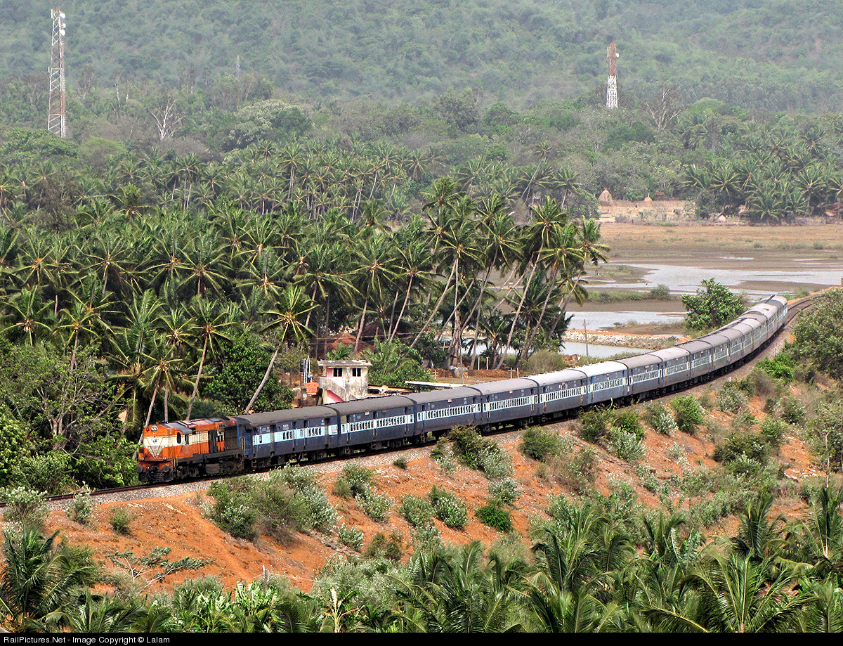 Поезд индий