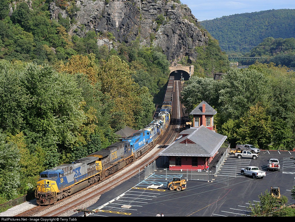 West Virginia Escorts