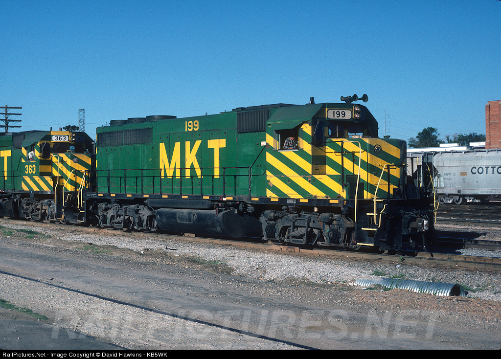 engine locomotive