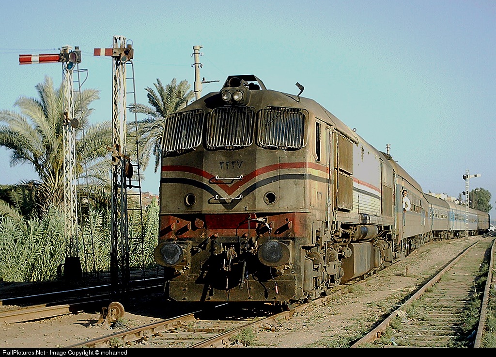 Железные дороги 3 класс. Железная дорога Египта. Поезда в Египте. ЖД дороги Египта. Локомотивы Египта.