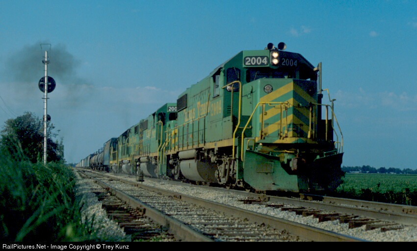 terminal illinois railroad railway southern norfolk springfield emd train locomotive railpictures gp38 trains