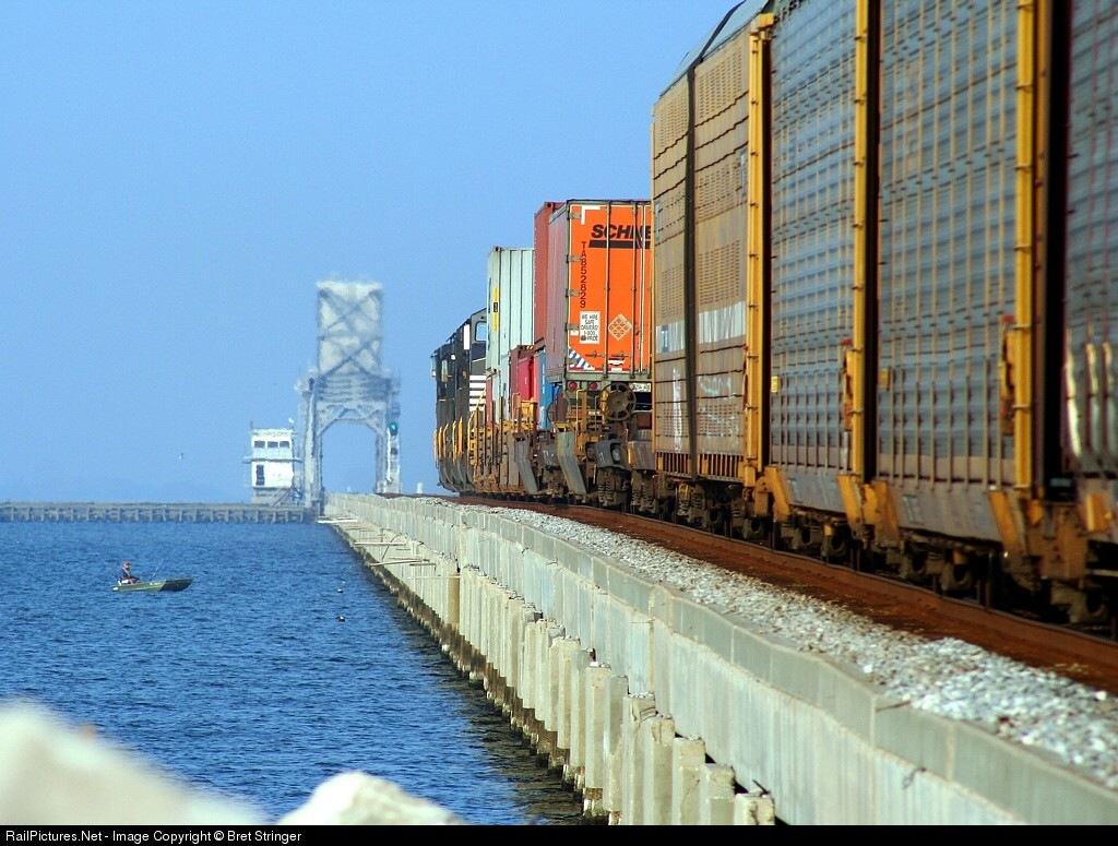 Railpictures Net Photo Unknown Norfolk Southern Ge C40 9w Dash 9 40cw At North Shore South Edge Of Slidell Louisiana By Bret Stringer Railpictures Net Photo Unknown Norfolk Southern Ge C40 9w Dash 9 40cw At North Shore South Edge Of Slidell Louisiana By Bret Stringer