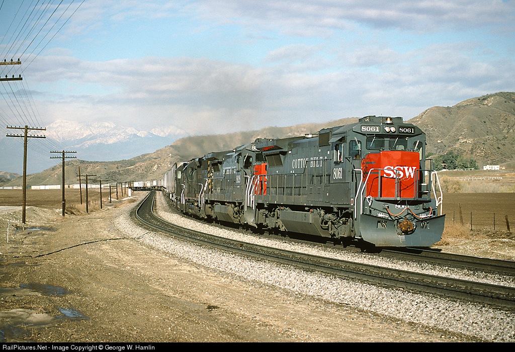 40 005 129 Southern Pacific Dash 8-40B #8017, The Western Depot