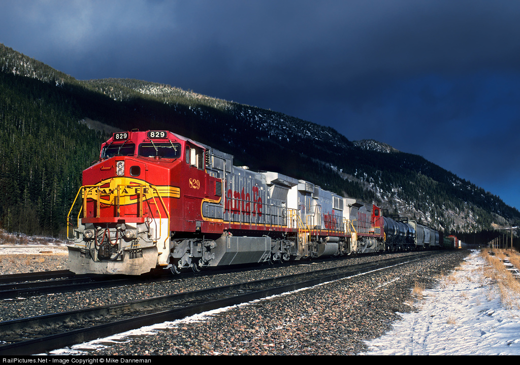 train,trains,railroad,rail,photos,pictures,photographs,Atchison, Topeka &am...