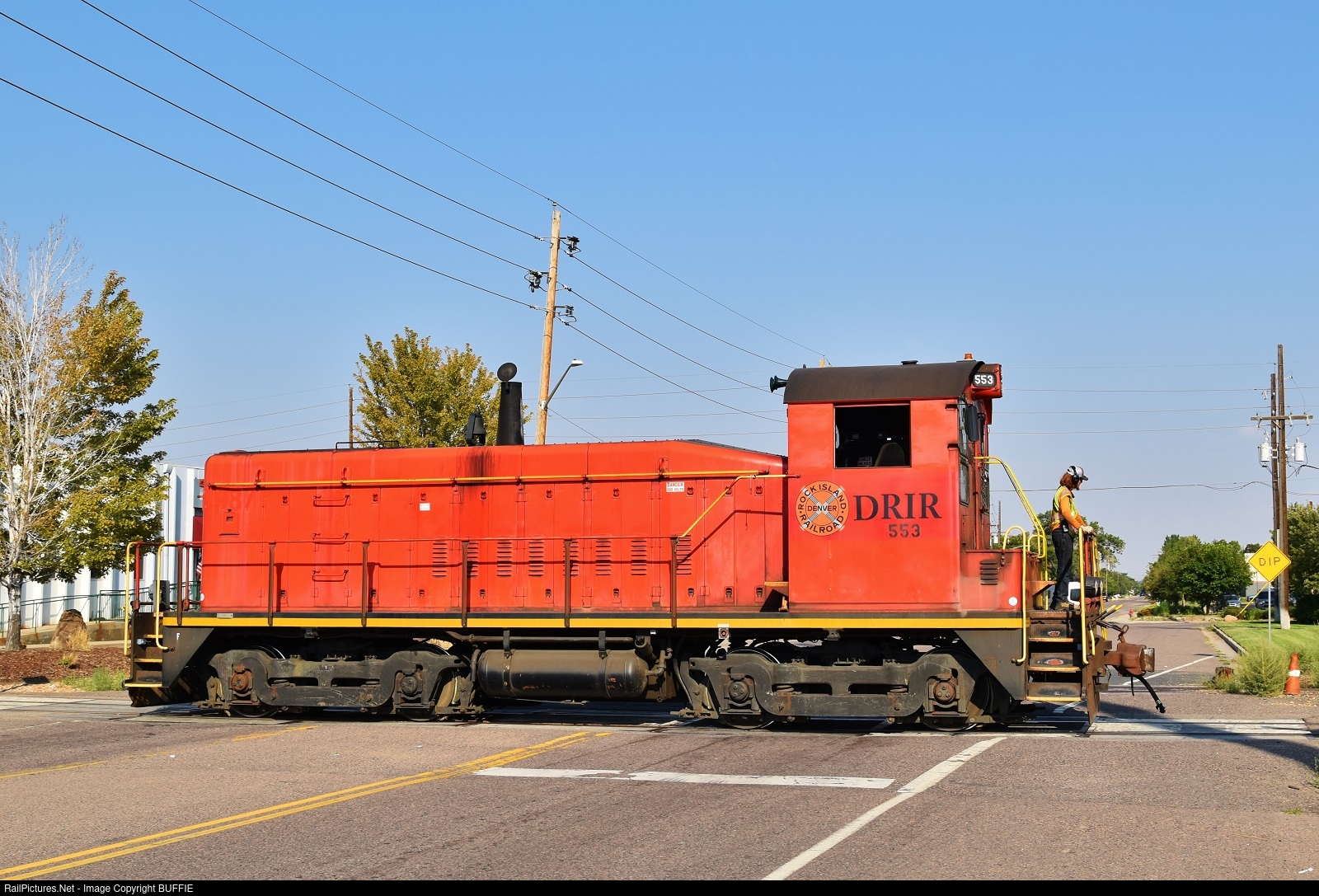 7023-1662786414-jpg