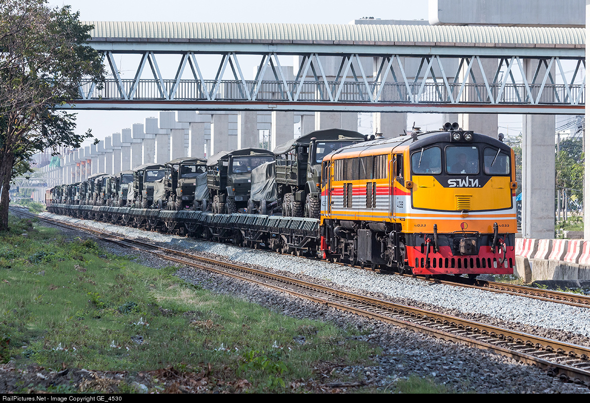 Photo: 4033 State Railway of Thailand GE UM12C at bangkok,  Thailand by GE_4530