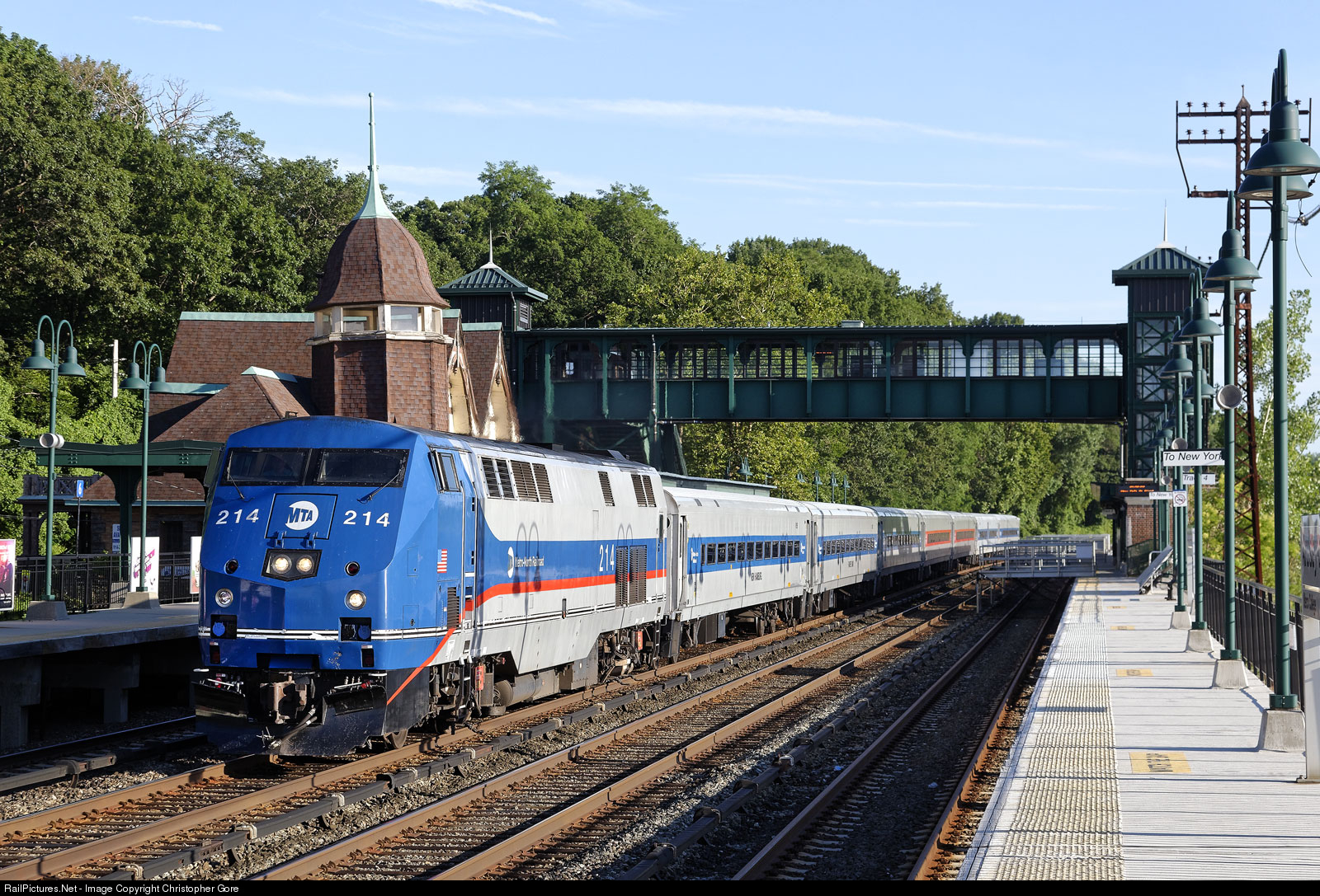 pmetro north
