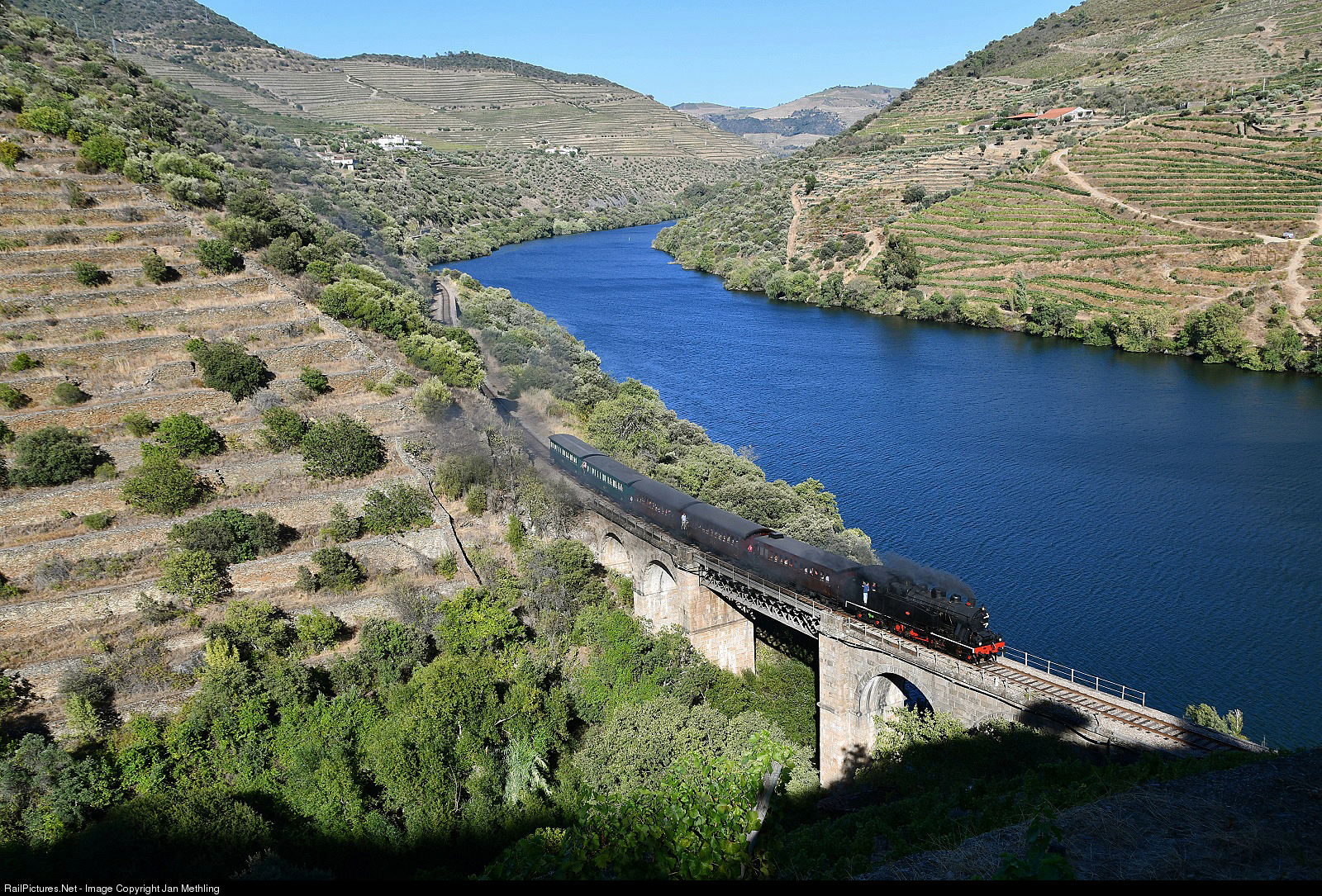 Railpictures Net Photo Cp 0186 Cp Portugal Steam 2 8 4 At Tua Portugal By Jan Methling