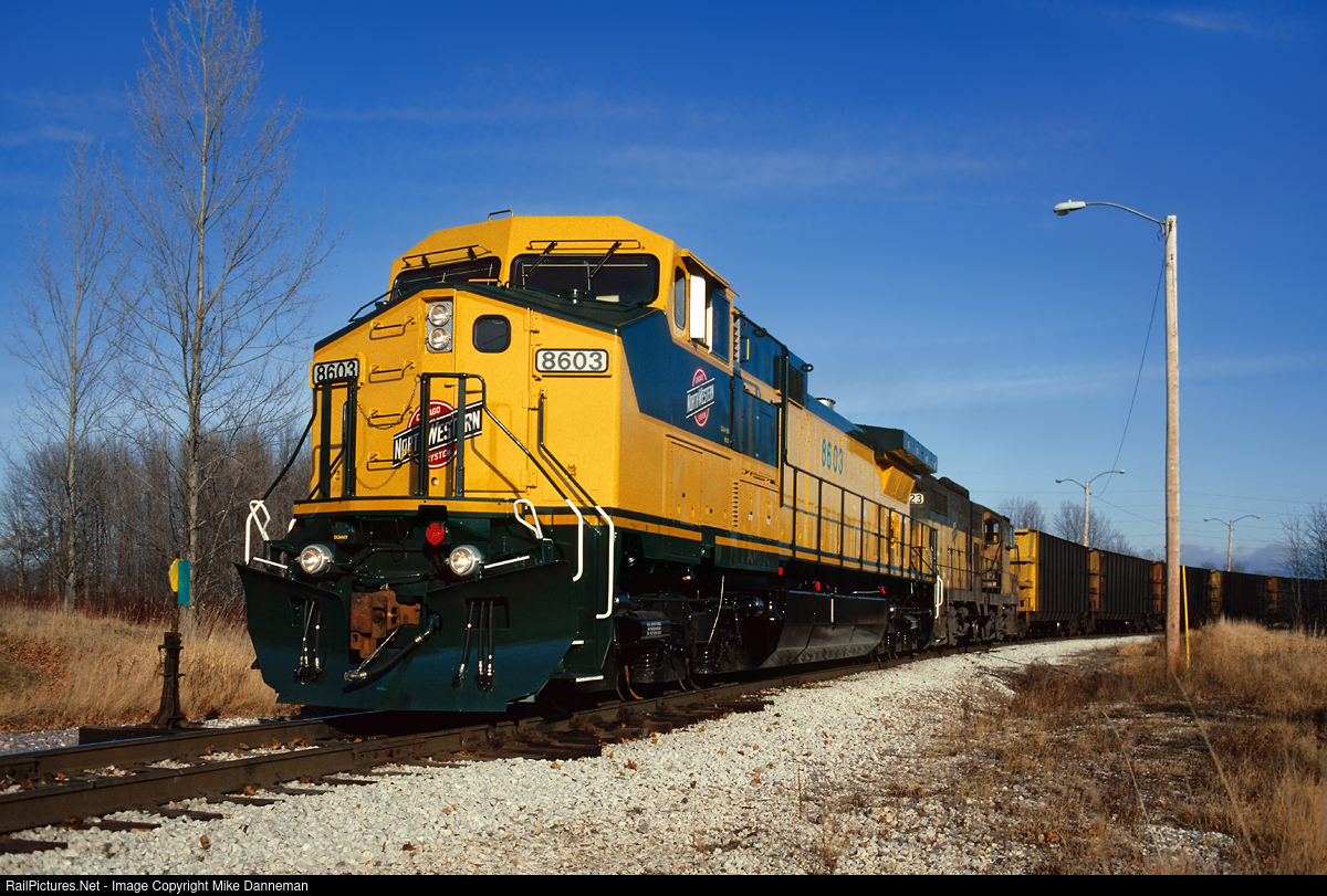 RailPictures.Net Photo: CNW 8603 Chicago & North Western