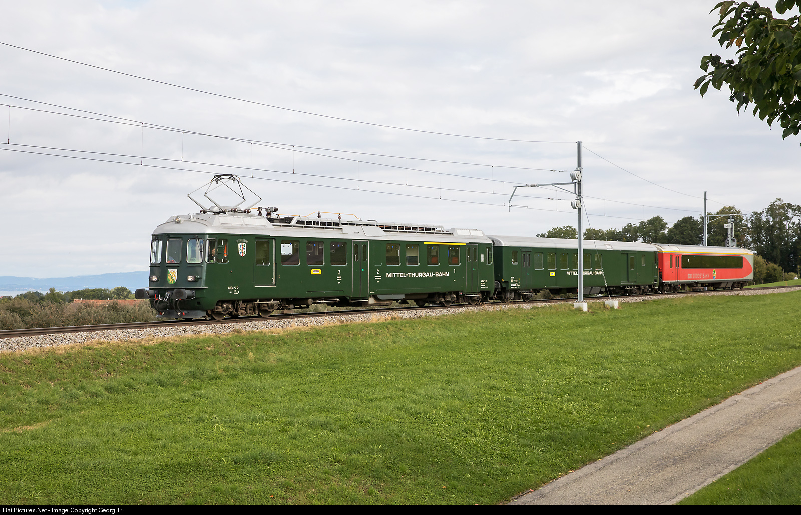 Railpictures Net Photo 12 Verein Historische Mittel Thurgau Bahn Vhmthb Abde 4 4 At Muolen Switzerland By Georg Trub 2001 brach die mittelthurgaubahn zusammen. railpictures net photo 12 verein historische mittel thurgau bahn vhmthb abde 4 4 at muolen switzerland by georg trub