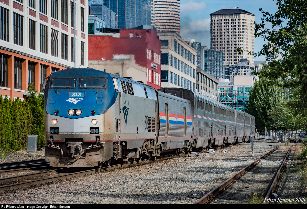 Rail  way RailPictures.Net Photo: AMTK 818 Amtrak GE P40DC at Seattle