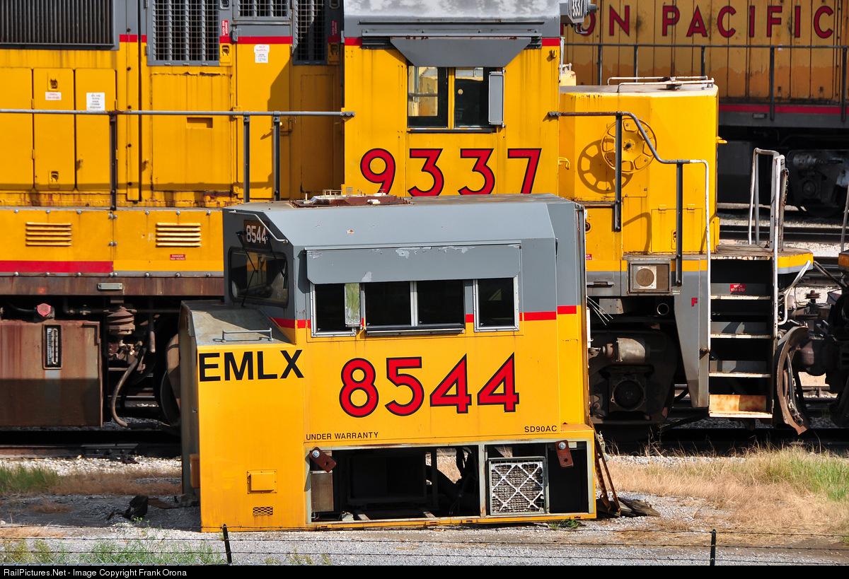 RailPictures.Net Photo: EMLX 8544 EMLX (Electro Motive Leasing