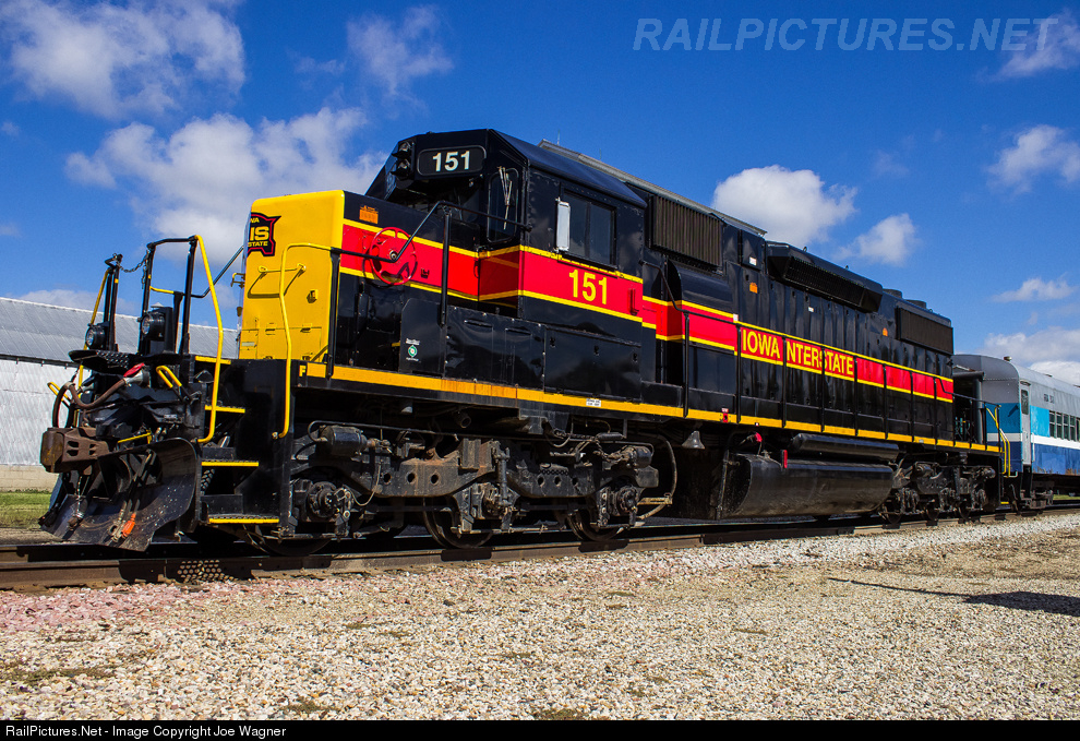 Photo: IAIS 151 Iowa Interstate Railroad EMD SD38-2 at  Henry, Illinois by Joe Wagner
