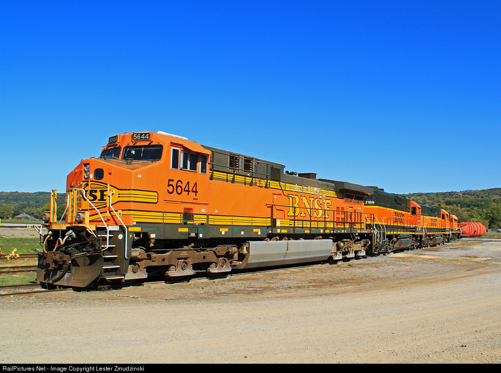 Amazon.com: Blue Train luxury and sleeper train - adult