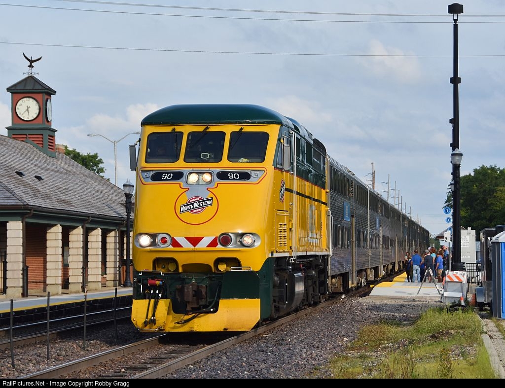 RailPictures.Net Photo: METX 90 Metra EMD F59PHI at