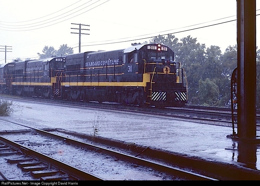 Railpictures Net Photo Scl 311 Seaboard Coast Line Ge U18b At Montgomery Alabama By David Harris
