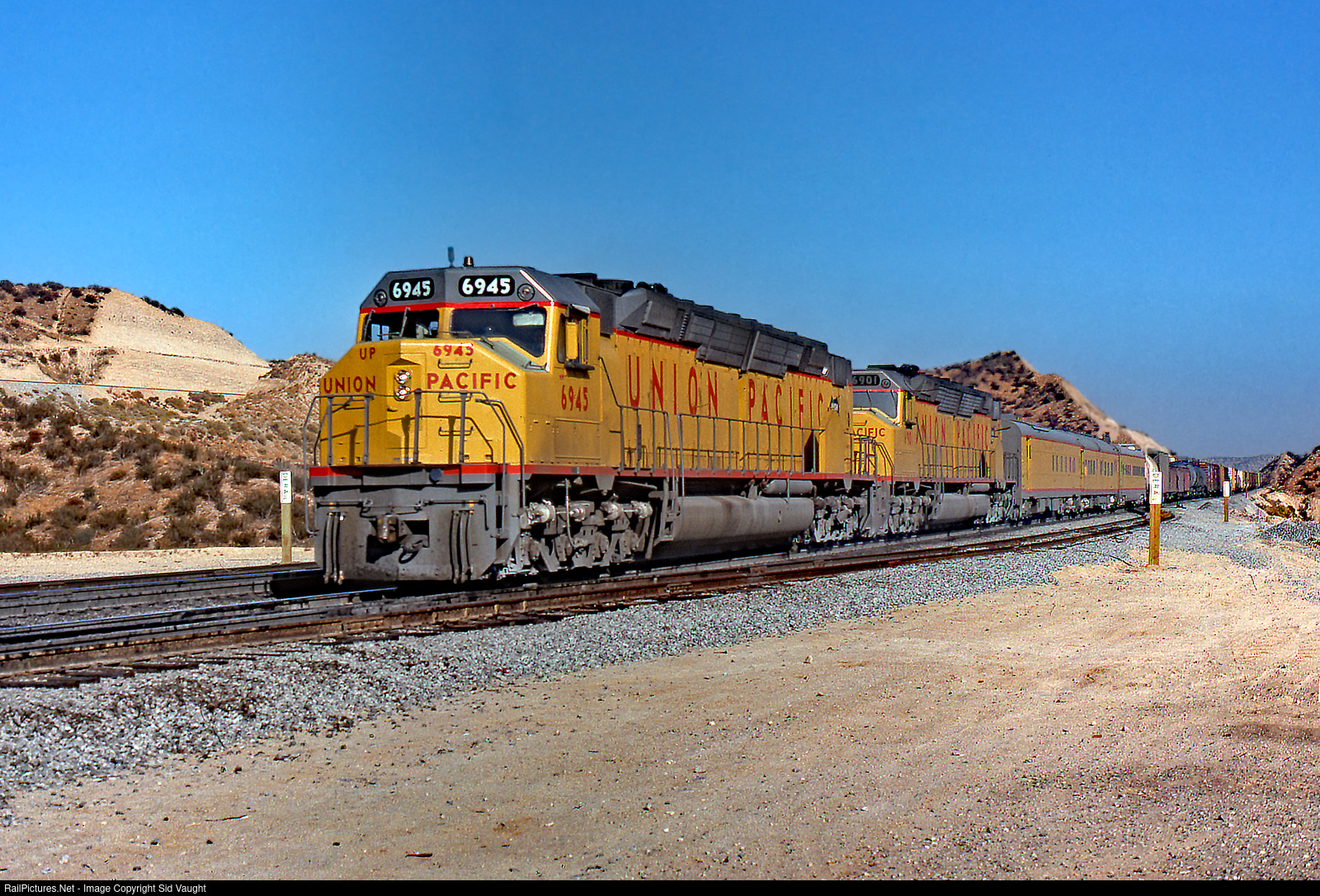 RailPictures.Net Photo: UP 6945 Union Pacific EMD DD40X at
