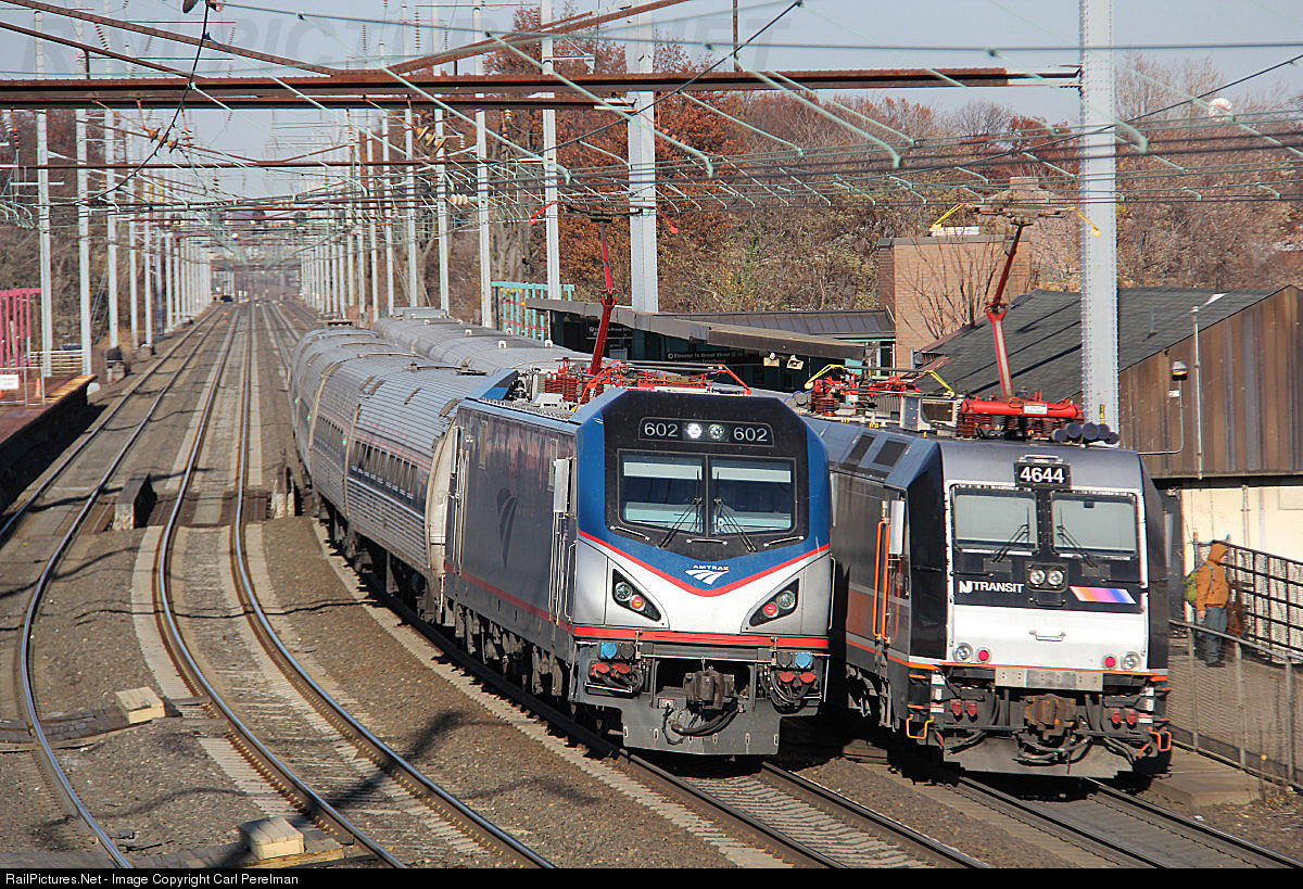 Транзит поездов. ACS-64 Amtrak. Siemens ACS-64. Электровоз Сименс acs64. Сименс Амтрак.