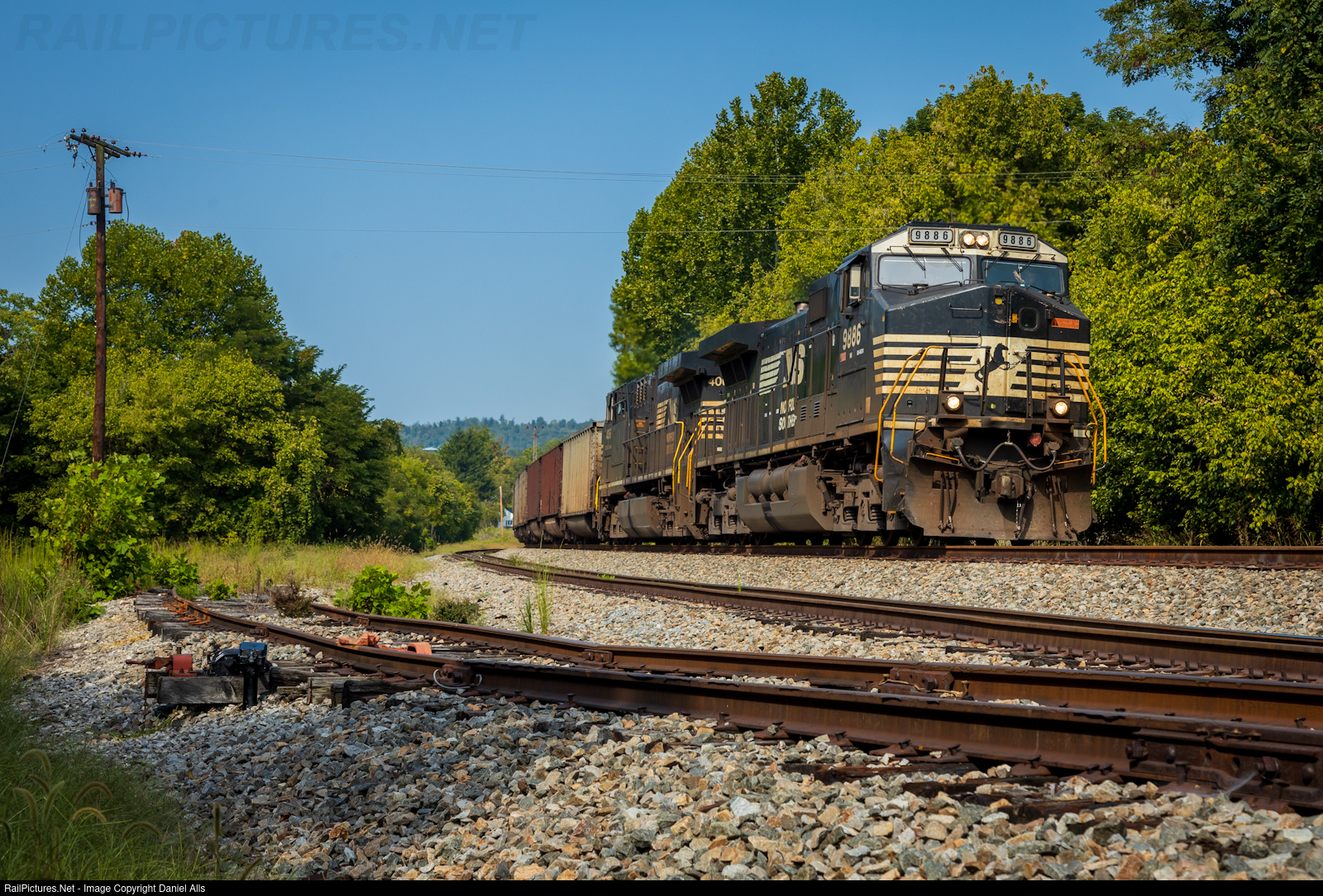 RailPictures.Net Photo: NS 9886 Norfolk Southern GE C44-9W