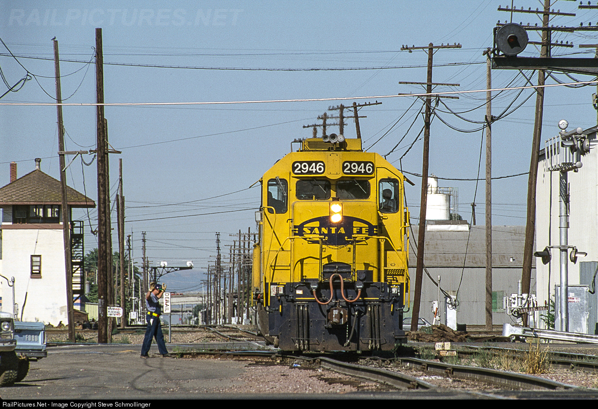 ATSF 100 Atchison, Topeka & Santa Fe (ATSF) EMD FP45 at Christie,  California by Steve Schmollinger