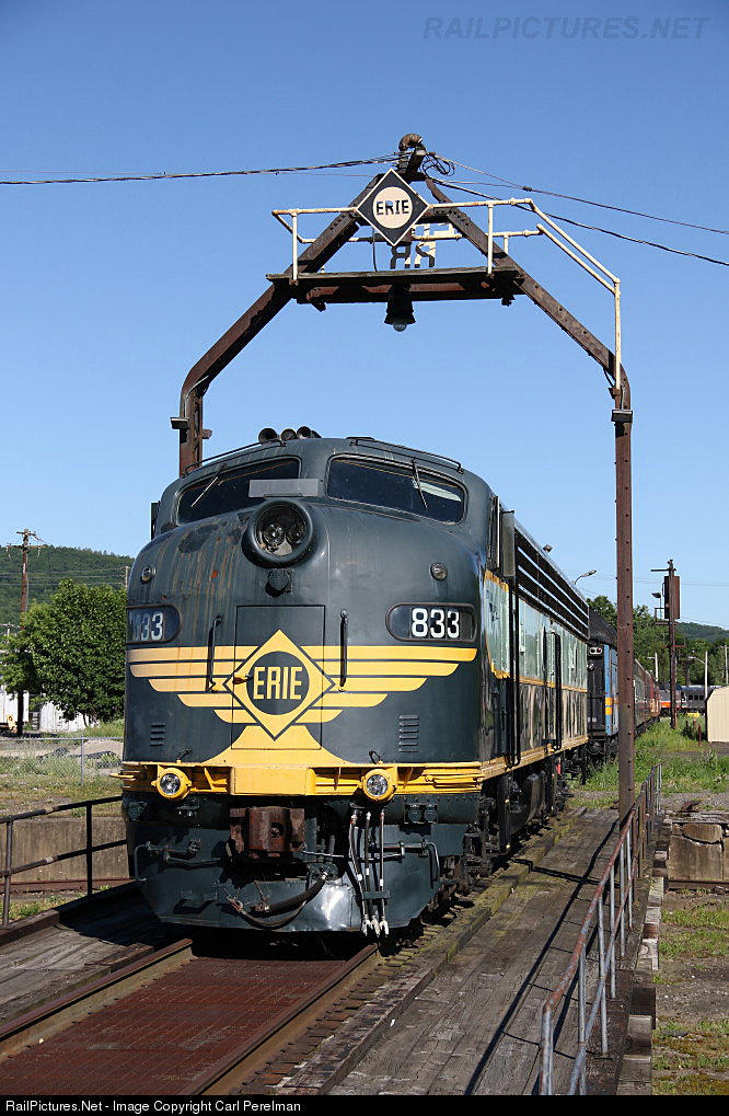 erie RailPictures.Net Photo: Erie 833 Erie Railroad EMD E8(A) at