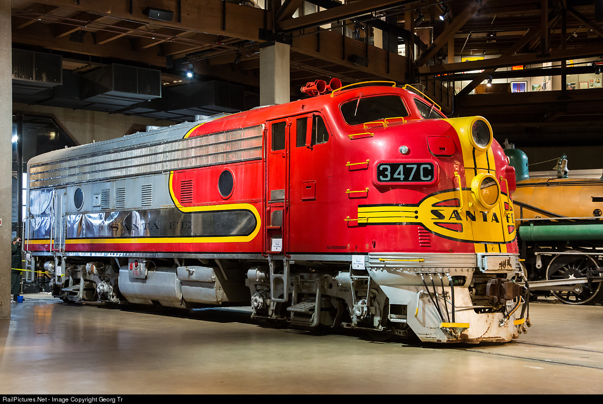 Fe f. Локомотив EMD f7. EMD f7 Santa Fe. ATSF f7a. Santa Fe EMC e1.
