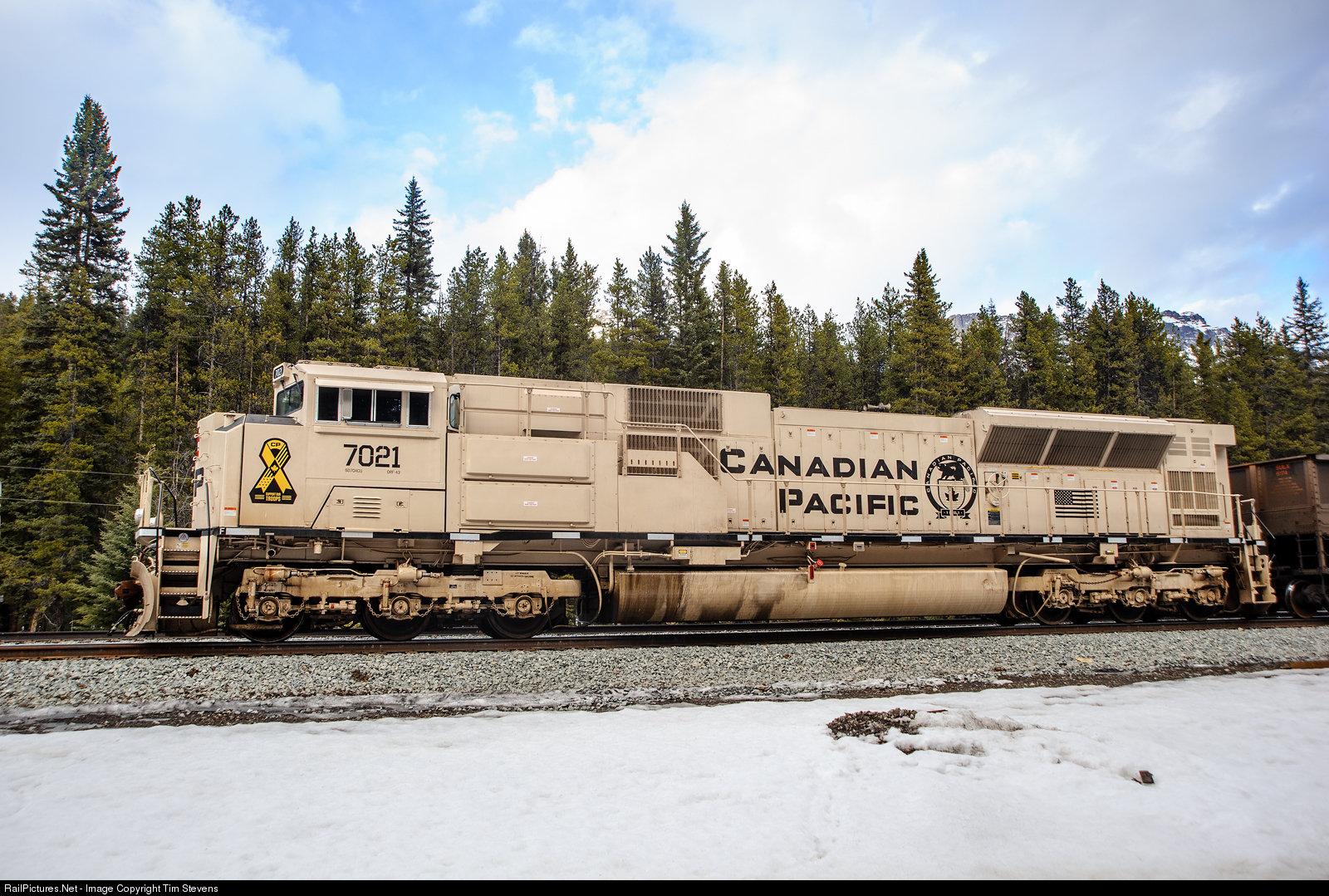 body train es 7021